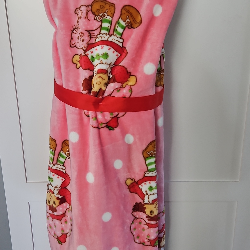 Strawberry shortcake Blanket - Picture 2 of 3